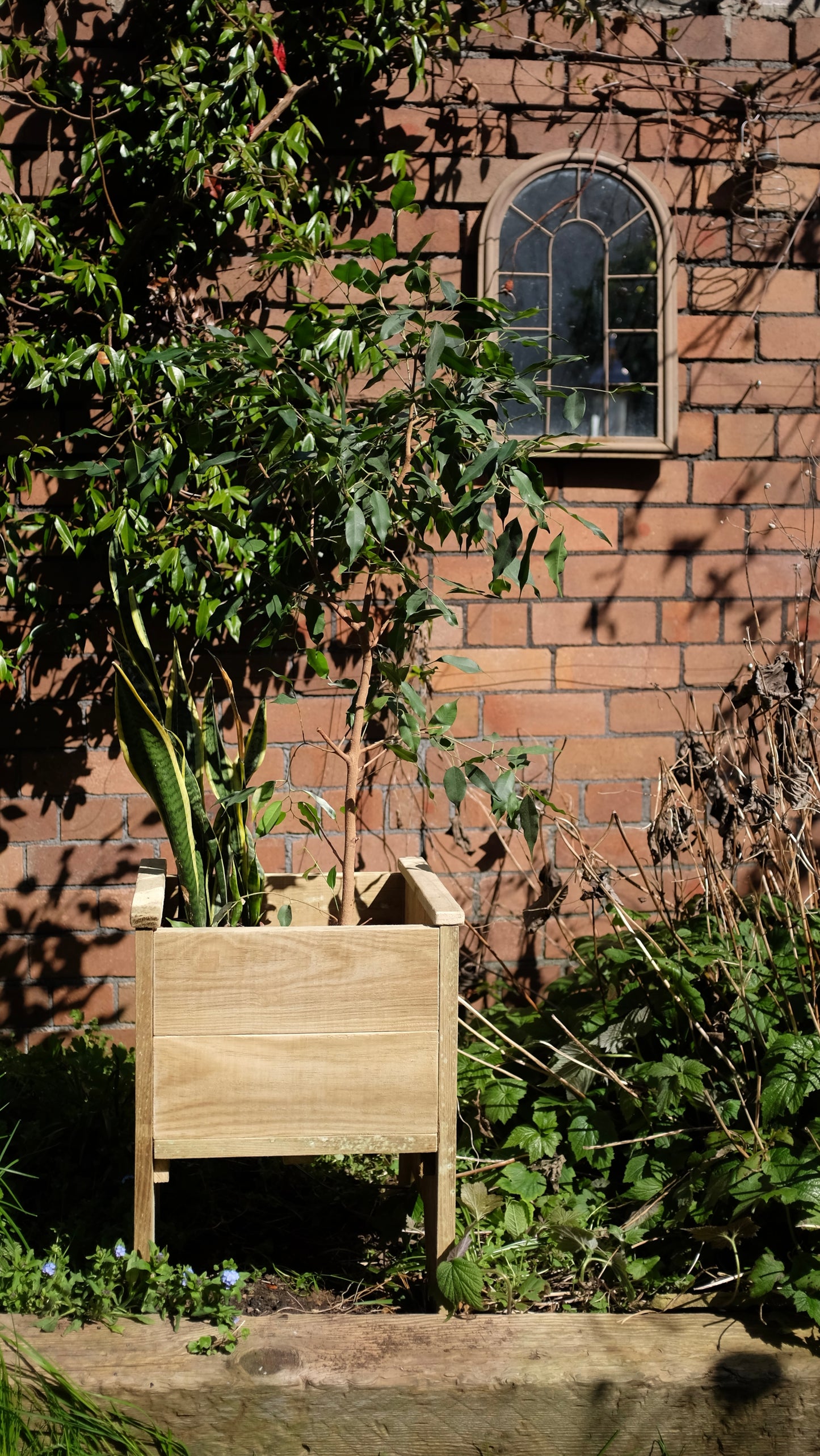 The Holford - Handcrafted Outdoor Wooden Garden Planter